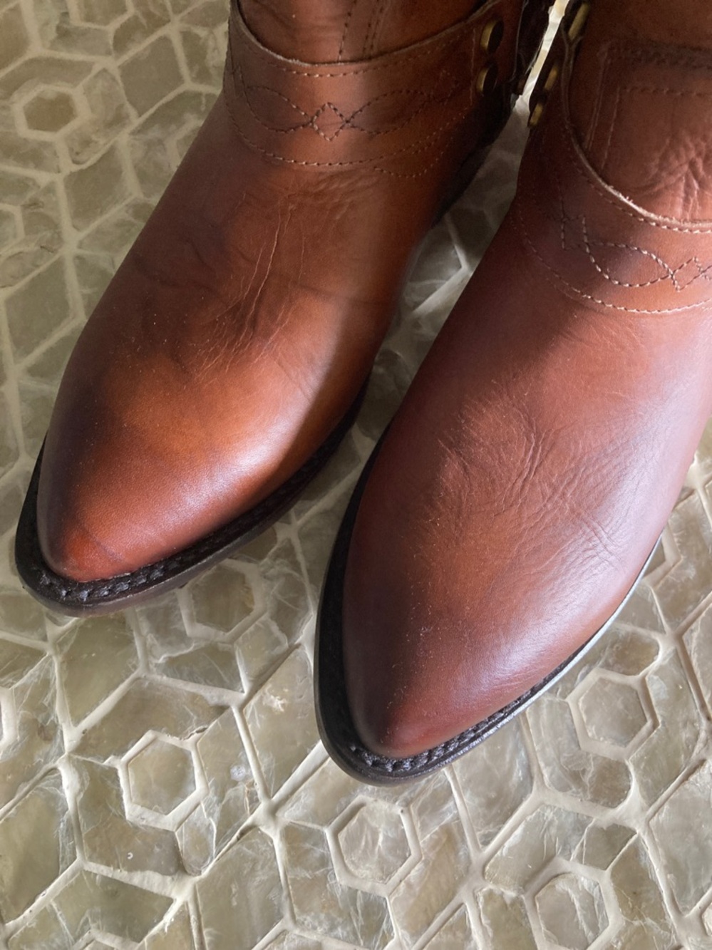 NEW!  Frye Women’s Billy Harness Bootie in ‘Saddle’ (9) - Picture 9 of 13